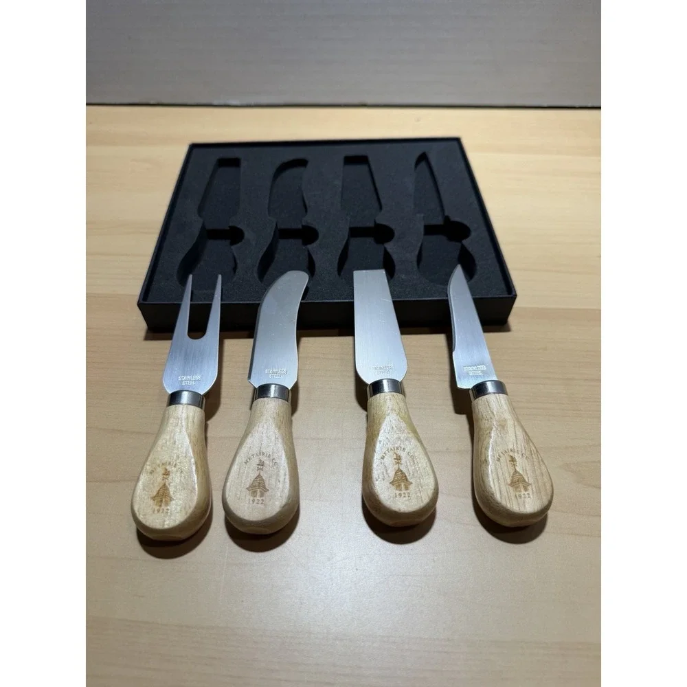 Metairie Country Club Branded Italian Cheese Knives 4 Piece Boxed Set Wood
